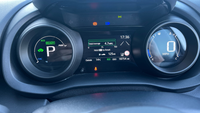 Toyota Yaris 1.5 Hybrid Design 5dr CVT Hybrid Hatchback